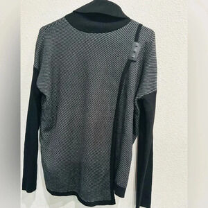 Black and Gray Women's Sweater